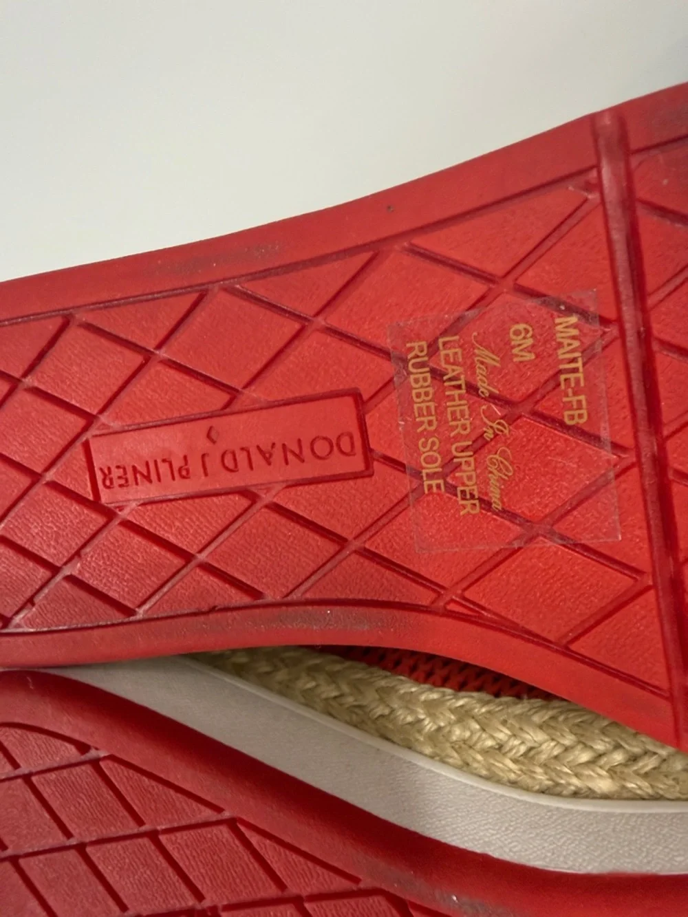 Donald J Pliner Maite Leather Closed Toe Loafers 6 coral